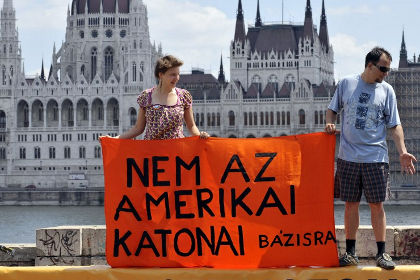 Акция протеста против развертывания американской системы ПРО в Будапеште