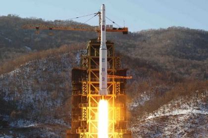 Запуск северокорейской ракеты «Ынха-3» в декабре 2012 года