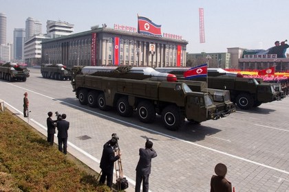 Ракеты класса «Мусудан» на параде в Пхеньяне