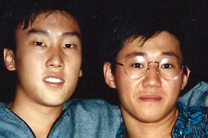 Кеннет Пэ (справа), архивное фото от 1988 года