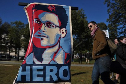 Акция сторонников Эдварда Сноудена в Вашингтоне