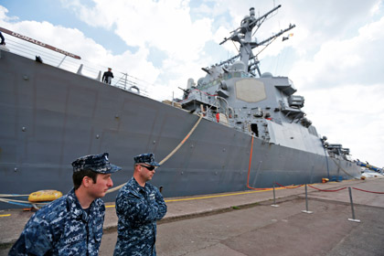 Эсминец ВМС США «Дональд Кук» в румынском порту Констанца