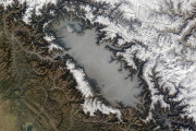 Кашмирская долина утопает в дыму: фото со спутника