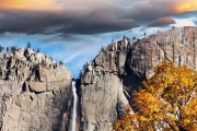 Водопад Йосемити вернулся к жизни