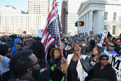 Протесты жителей штата Миссури против действий полиции