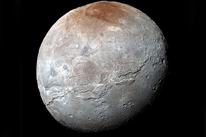 Многоугольники на Плутоне получили научное объяснение