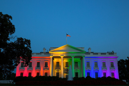 Обама выразил уважение к ЛГБТ-сообществу