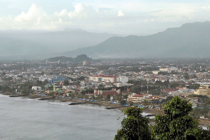 Землетрясение вызвало панику в индонезийском портовом городе