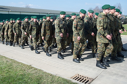 Граждане ФРГ высказались против отправки своих военных в Прибалтику