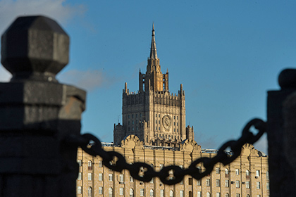 МИД России назвал продление санкций ЕС недальновидным и абсурдным