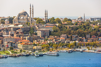 СМИ сравнили опустевший Стамбул с городом-призраком