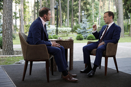 В Jimmy Choo рассказали о ботинках Медведева