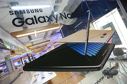 Росавиация призвала ограничить использование Samsung Galaxy Note 7 в самолетах