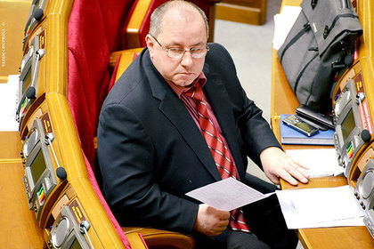 Депутат Безбах призвал Киев отказаться от советов дяди Сэма