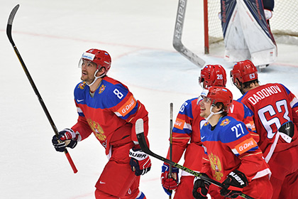 Сборная России по хоккею проиграла Чехии перед Кубком мира