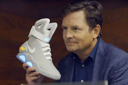 Самозашнуровывающиеся кроссовки Nike ушли с молотка за 104 тысячи долларов