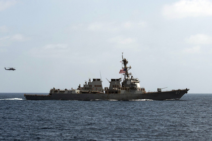 Пентагон пообещал ответить на новый обстрел эсминца у берегов Йемена
