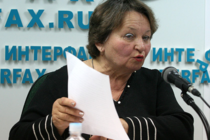 Мать летчика Ярошенко пригрозила устроить самоподжог у посольства США
