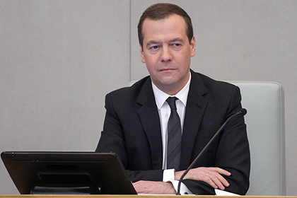 Медведев обвинил США в развязывании рук террористам в Сирии