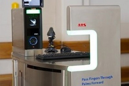 В двух аэропортах США проверку паспорта заменят сканированием отпечатков пальцев