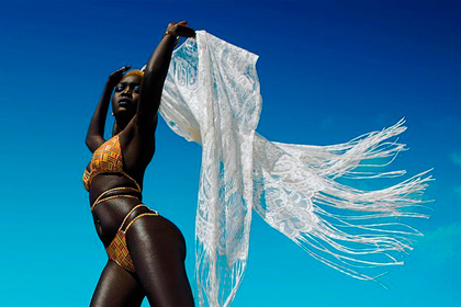 Страдавшая от насмешек из-за цвета кожи африканка стала моделью