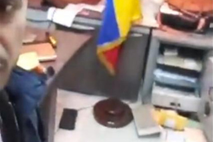 Неизвестные напали на консульство Венесуэлы