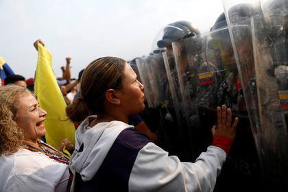Венесуэла развернула войска на границе с Колумбией