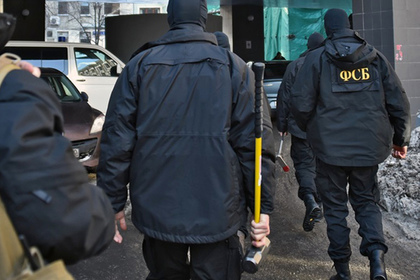 ФСБ устроила обыски в трех городах по делу о хищении средств гособоронзаказа