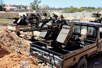 Армия Хафтара ударила по военной базе в столице Ливии