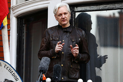В Wikileaks рассказали о слежке США за Ассанжем