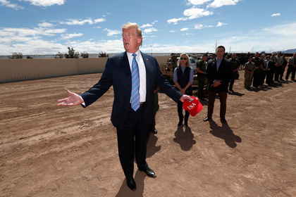 Трампу запретили строить стену на границе с Мексикой на бюджетные деньги