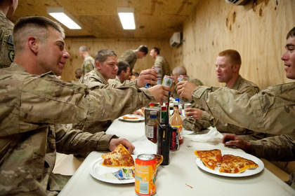 Американских военных захотели посадить на диету