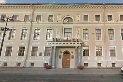 Россиянин распылил перцовый баллончик в окно прокуратуры и попался ФСБ