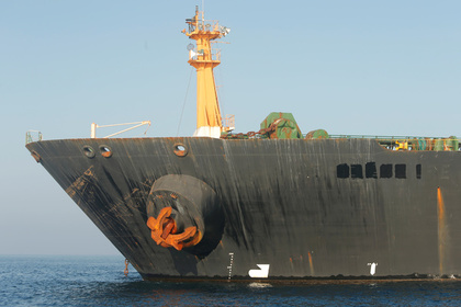 Гибралтар отказался задерживать иранский танкер по требованию США
