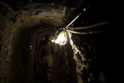Мексиканские наркокартели устроили войну из-за ведущих в США тоннелей