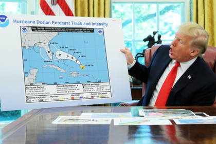 Трамп напугал американцев неправильной картой урагана